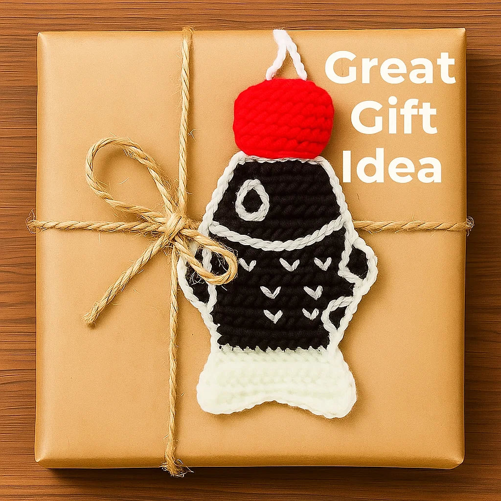 ๐ Handmade Crochet Fish-Shaped Lipstick Purse