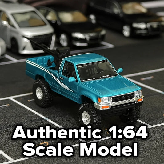🚗 Maisto 1:64 1995 Toyota Hilux Single Cab 4WD (RN80)